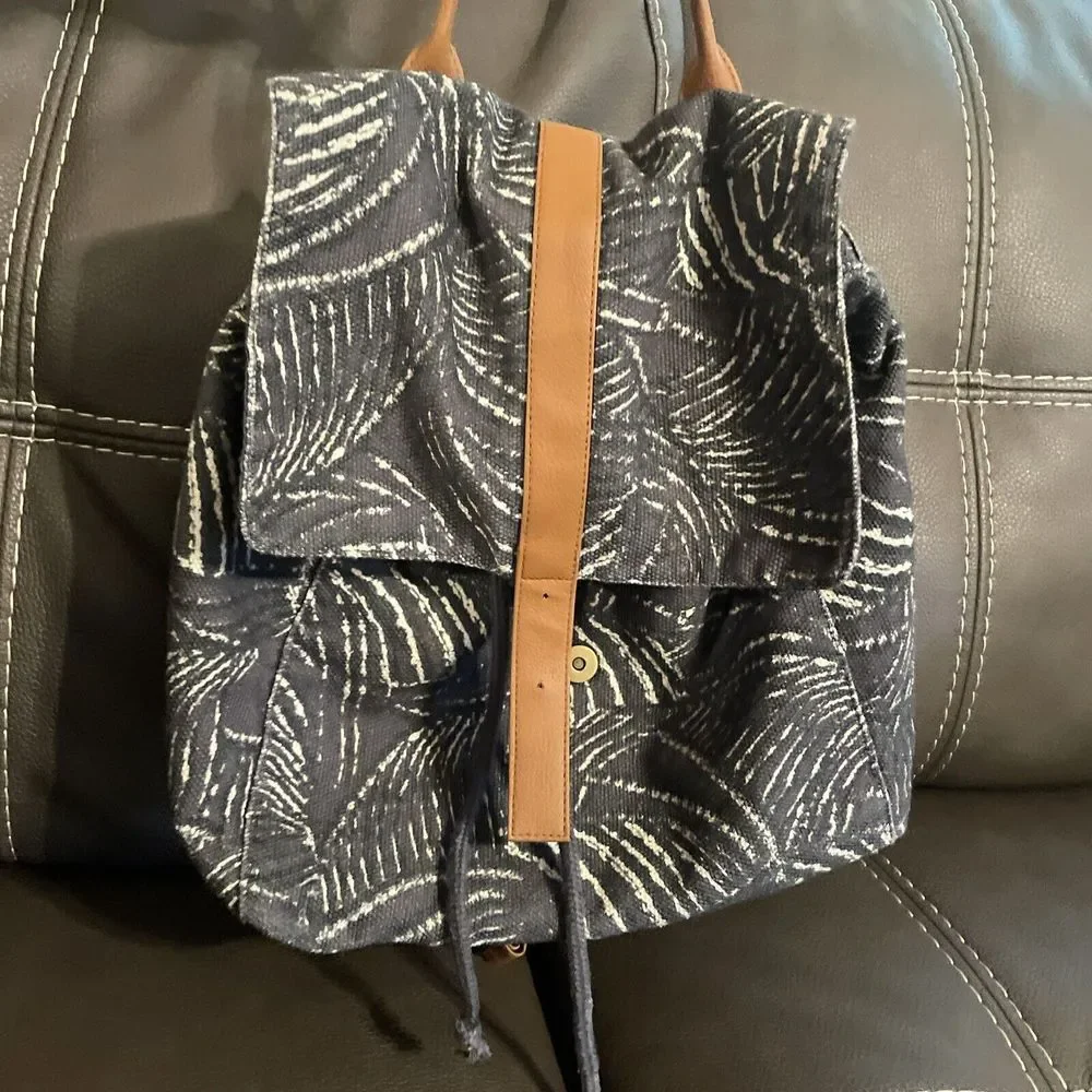 lu elle Back Pack